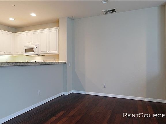 3rd image of 27254 Riverview Ln