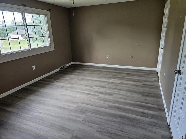 Tuscarora Rd — Photo 14