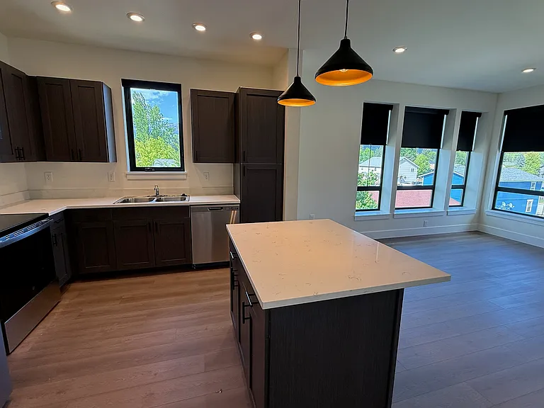 105 Colorado Ave #201 — Photo 16