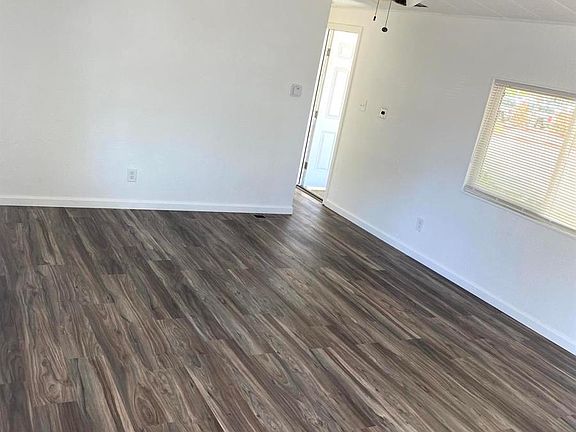 3rd image of 533 Soscol Ave Trailer 202