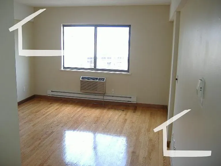 1113 Commonwealth Ave #1501 — Photo 4