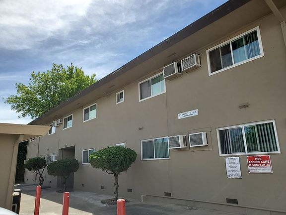 5th image of 2823-2831 El Camino Ave #2823-3