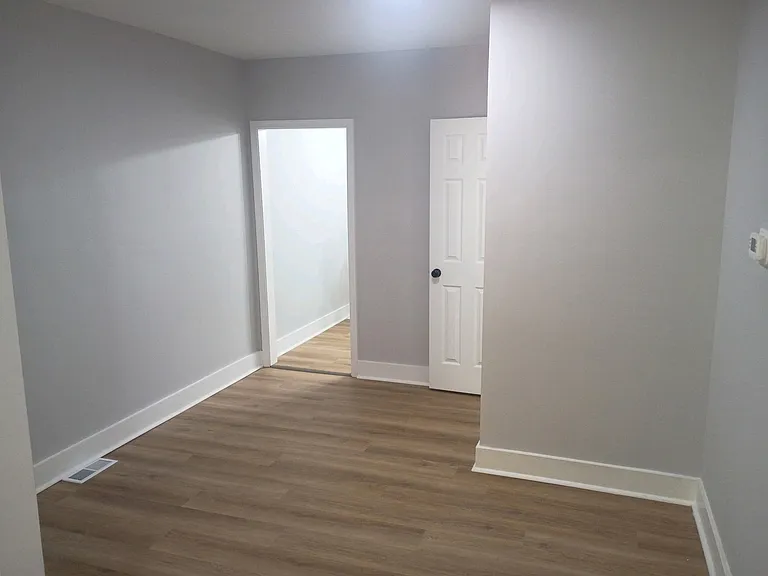 4233 Old Frederick Rd — Photo 7