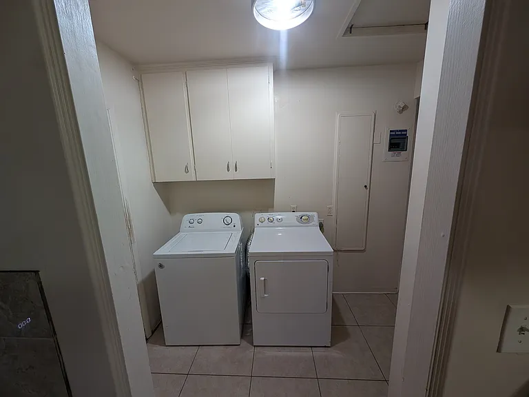 1309 W Osborn Rd — Photo 9