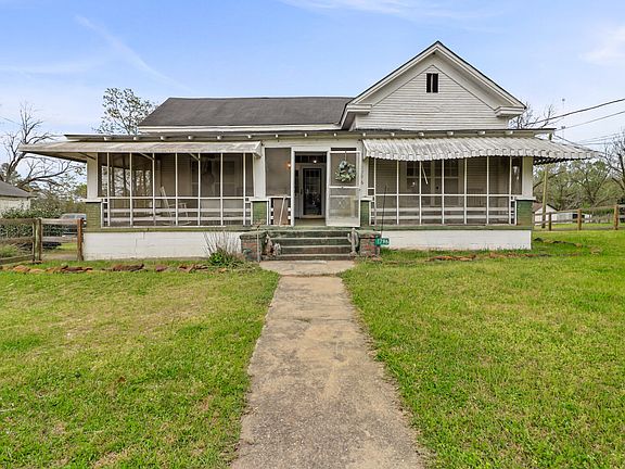 Exquisite Equestrian Estate with Arena