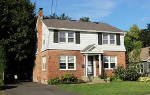 4 Katherine Rd #2 Photo 1