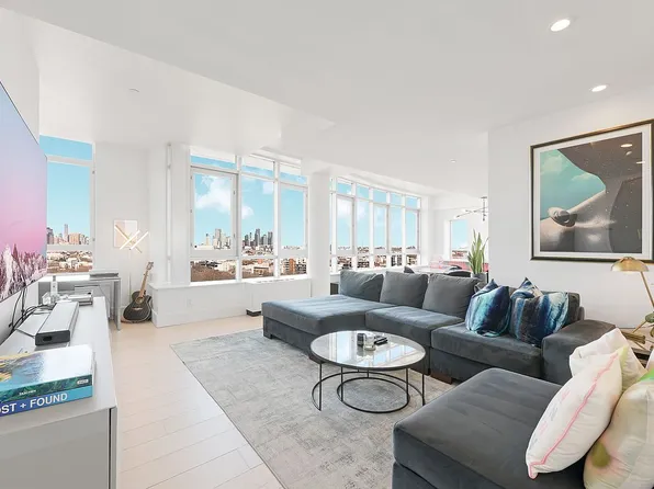 20 Bayard St APT 16B, Brooklyn, NY 11211