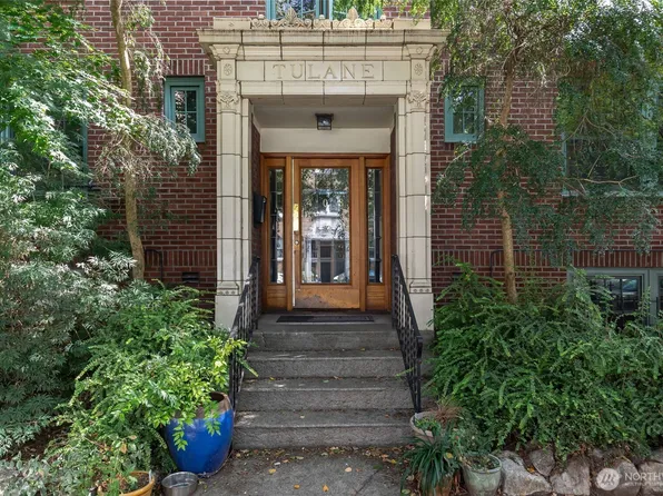 408 Bellevue Avenue E #201, Seattle, WA 98102