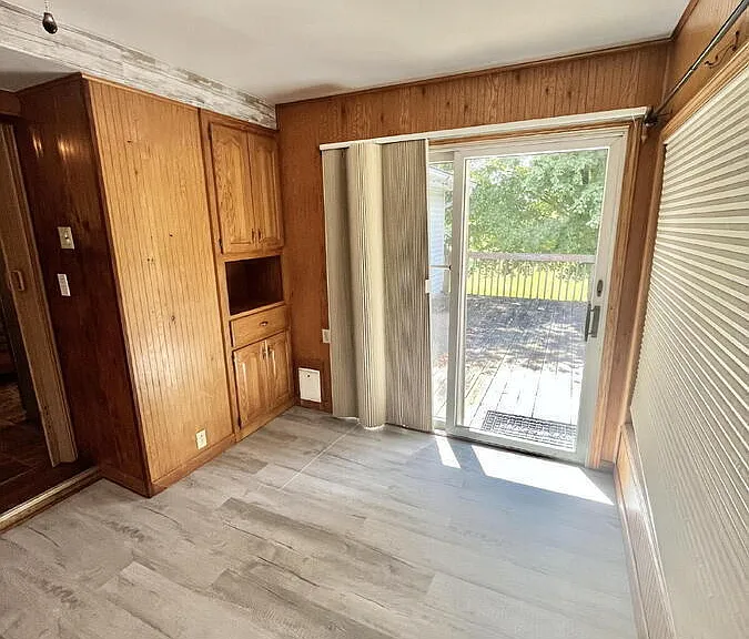 2204 Bainbridge Rd — Photo 16