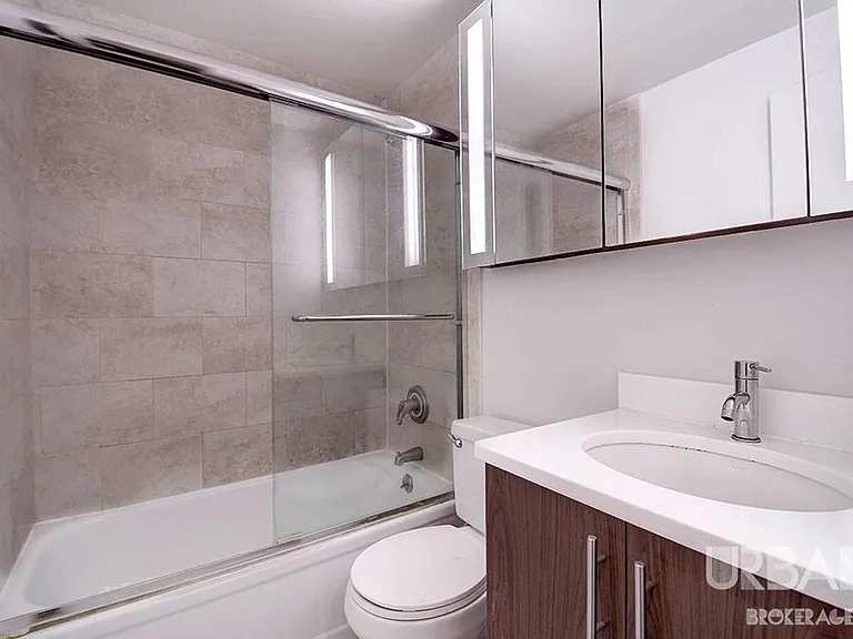123 Bank St #230 — Photo 3
