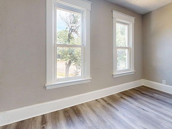 4th image of 753 Johnston St #2
