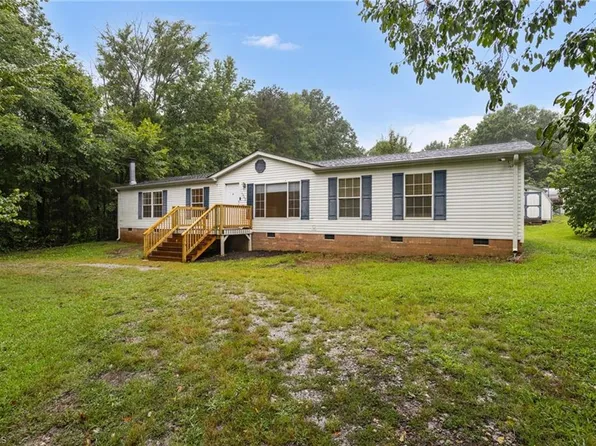 1962 Junction Rd, Mocksville, NC 27028