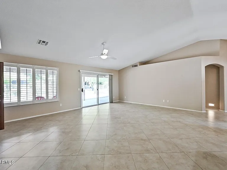 9222 E Crystal Dr — Photo 6
