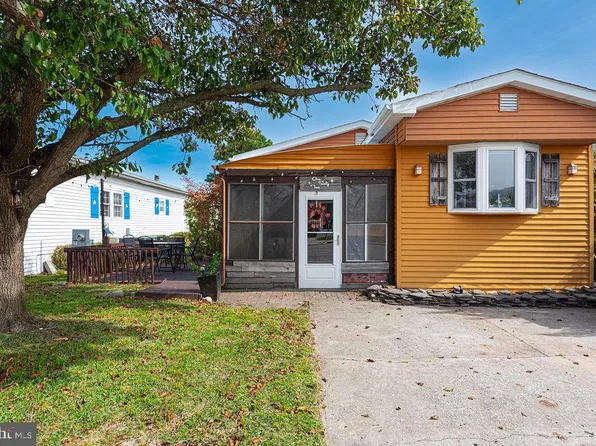 162 Sunshine Ln, Ocean City, MD 21842