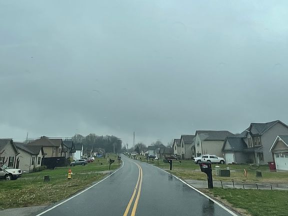 5th image of 536 Tracy Ln