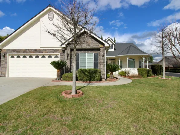 441 Lester Ave, Clovis, CA 93619