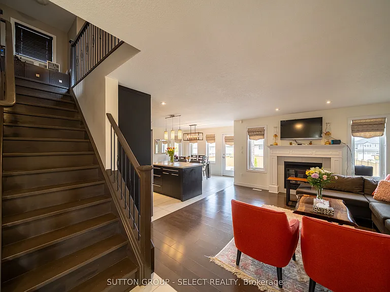 1825 Couldridge Way — Photo 13