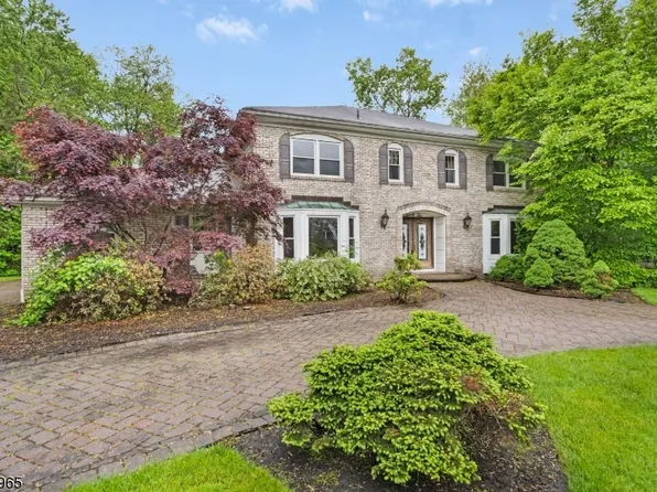 22 1St St, Florham Park Boro, NJ 07932