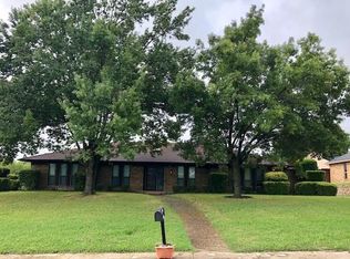 1204 Bluffview Dr, Desoto, TX 75115