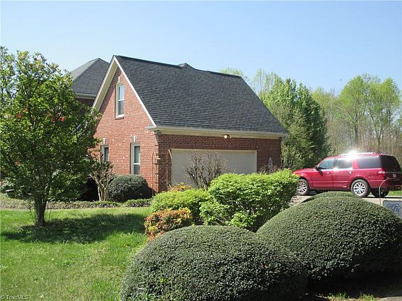 3rd image of 144 Warf Way