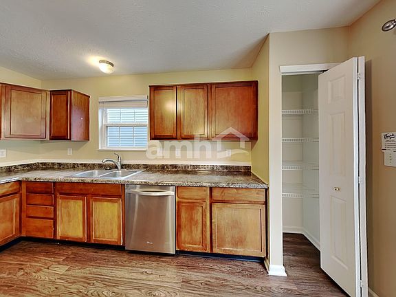 4th image of 11529 Pegasus Dr