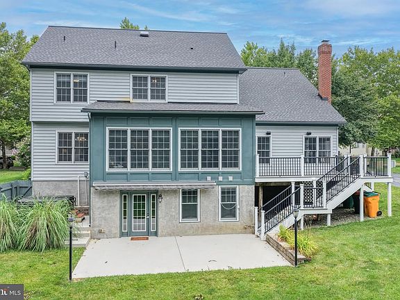 2nd image of 434 Spring Hollow Dr