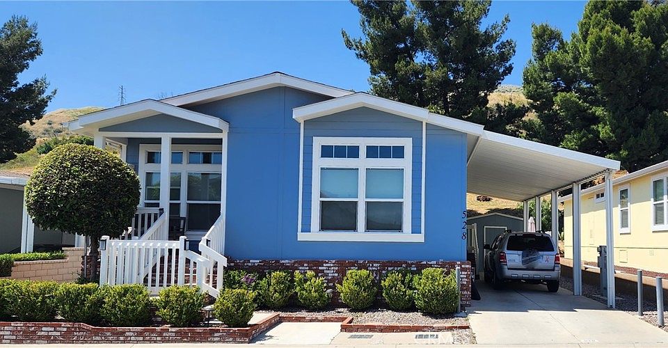1st image of 15455 Glenoaks Blvd Spc 528