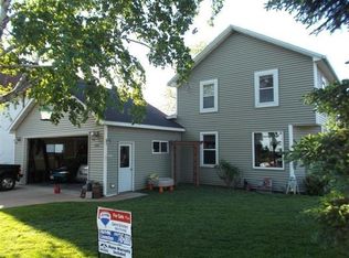 123 E Florence St, Cambria, WI 53923