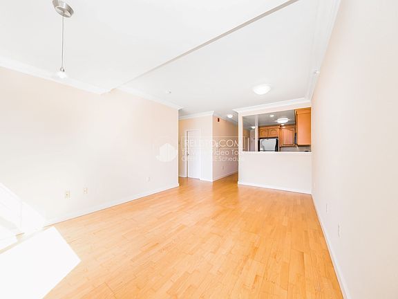 2nd image of 900 Van Ness Ave APT 702