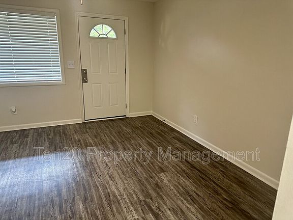 2nd image of 817 Ragland Ct Unit 2