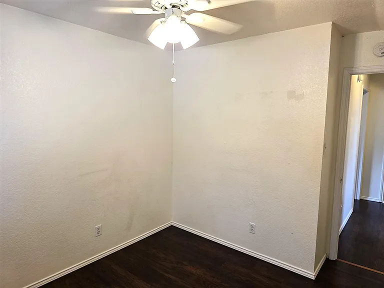1600 Hollow Tree Blvd — Photo 32