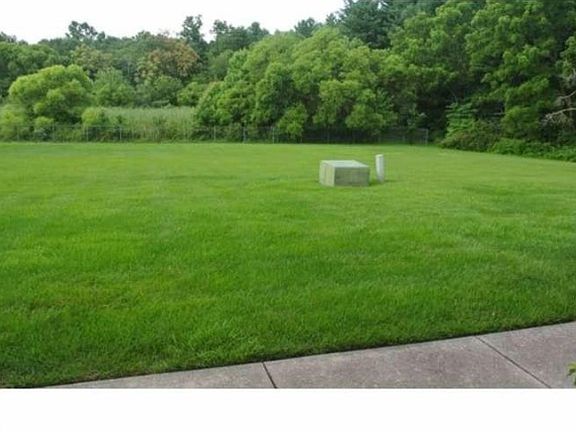 4th image of 3001 E Chestnut Ave #103