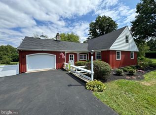 6013 Washington Ln, Bensalem, PA 19020