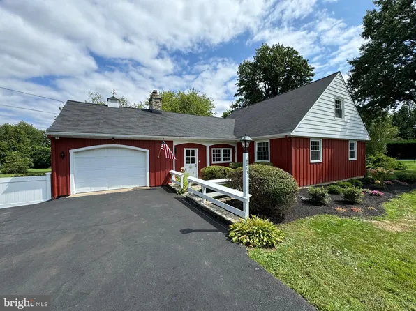 6013 Washington Ln, Bensalem, PA 19020