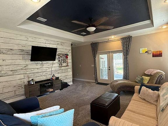4th image of 703 Nutmeg Ave