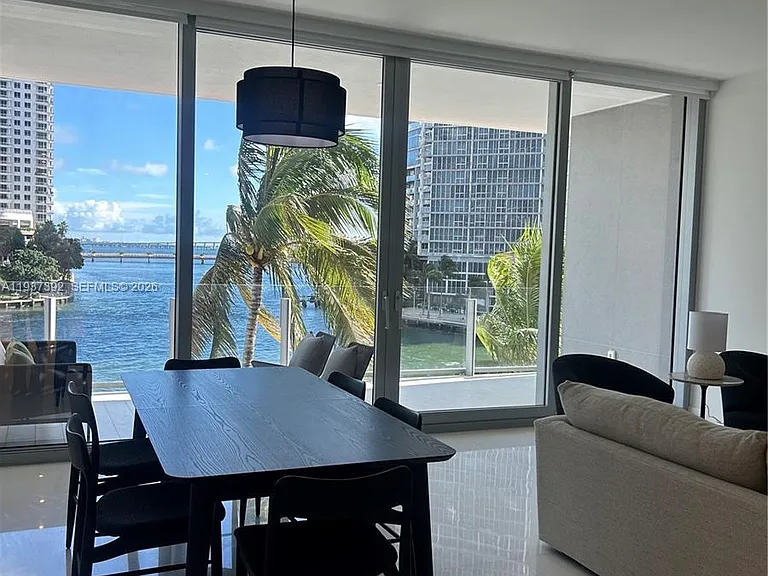 300 Biscayne Boulevard Way — Photo 6