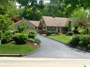 17 Tripp Rd, Woodstock, CT 06281