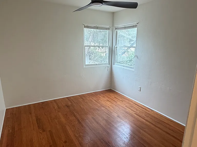 4636 Cherokee Ave #4638 — Photo 2