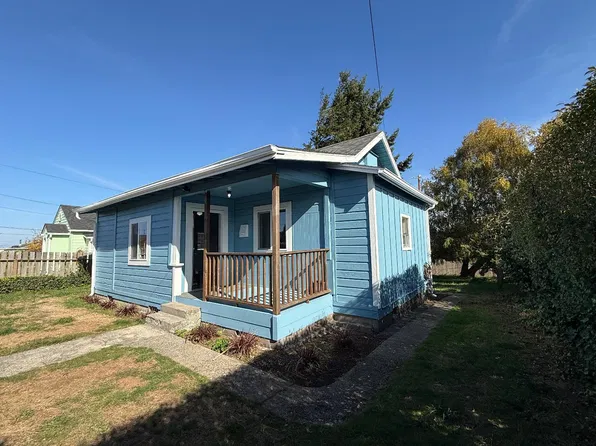 2115 Everett Ave, North Bend, OR 97459