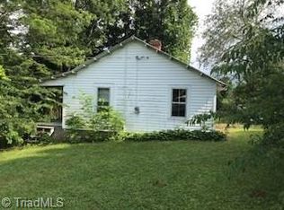 124 Laurel St, Lowgap, NC 27024