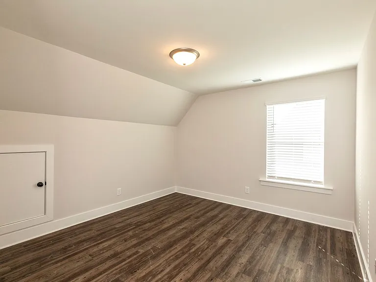 1241 Shades Ter — Photo 29