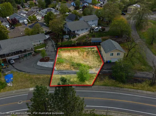 416 SE Grandview Ave #A, Grants Pass, OR 97527