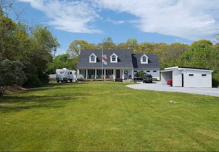 259 Frowein Rd — Photo 3