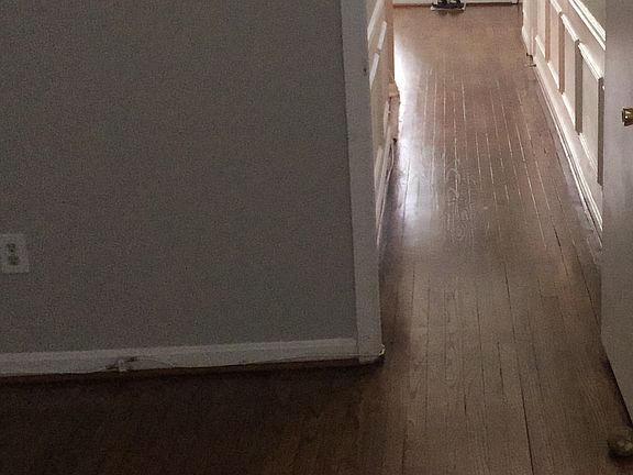 Newly refinished floors!