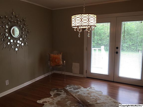 3rd image of 2819 Briarwood Dr SE