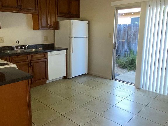 4th image of 2174 Coley Ave #9