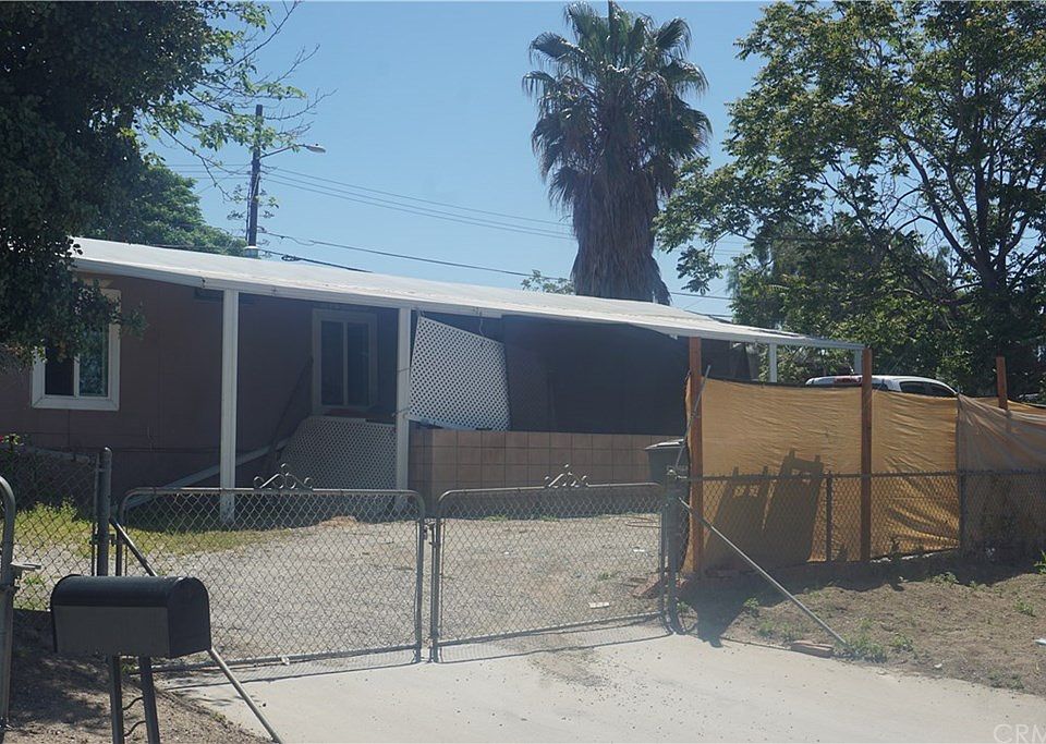1st image of 827 Bond Dr