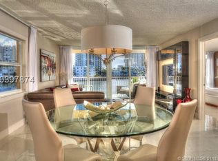 121 Golden Isles Dr APT 102, Hallandale, FL 33009