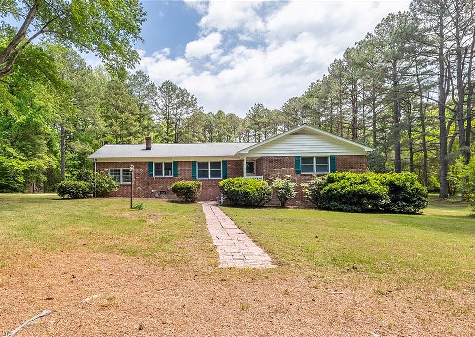 1st image of 444 Fenton Mill Rd