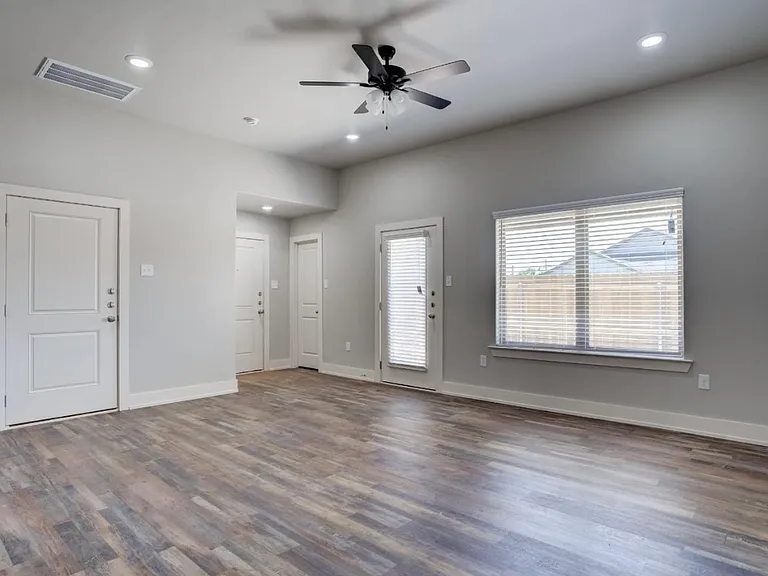 5502 122nd St #A — Photo 15